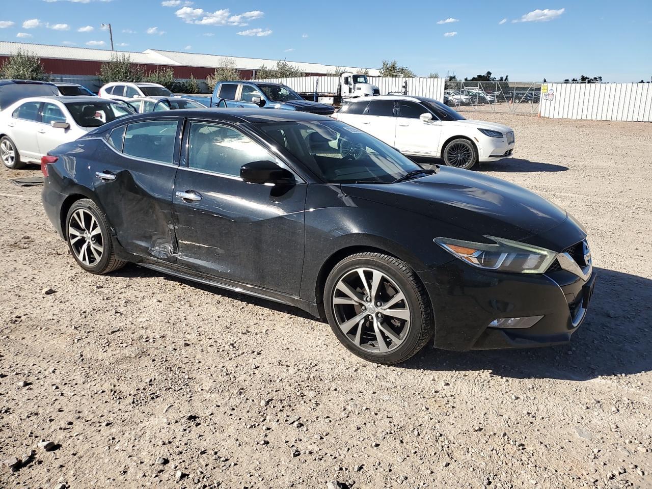 2016 NISSAN Maxima