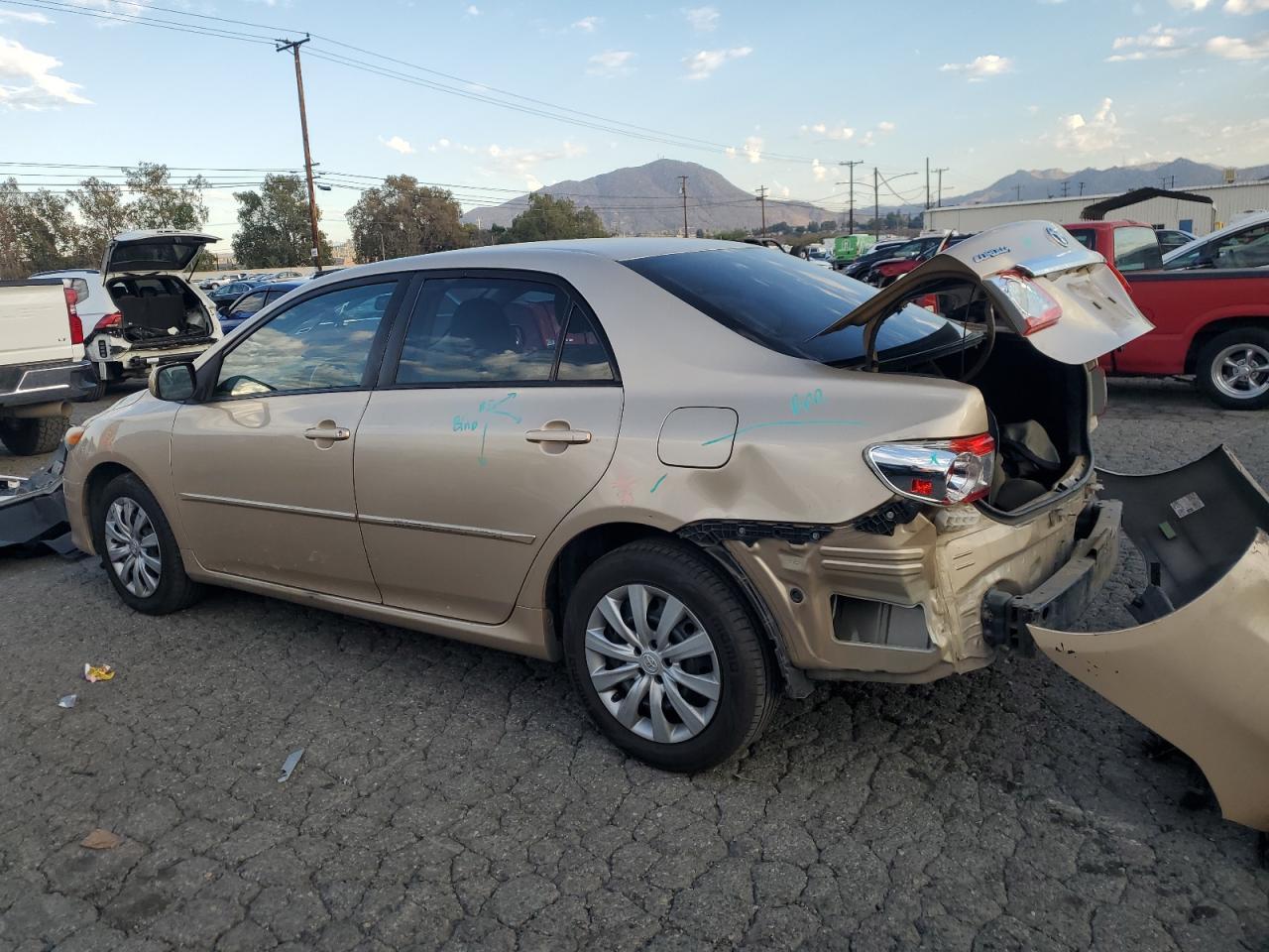 2012 TOYOTA COROLLA