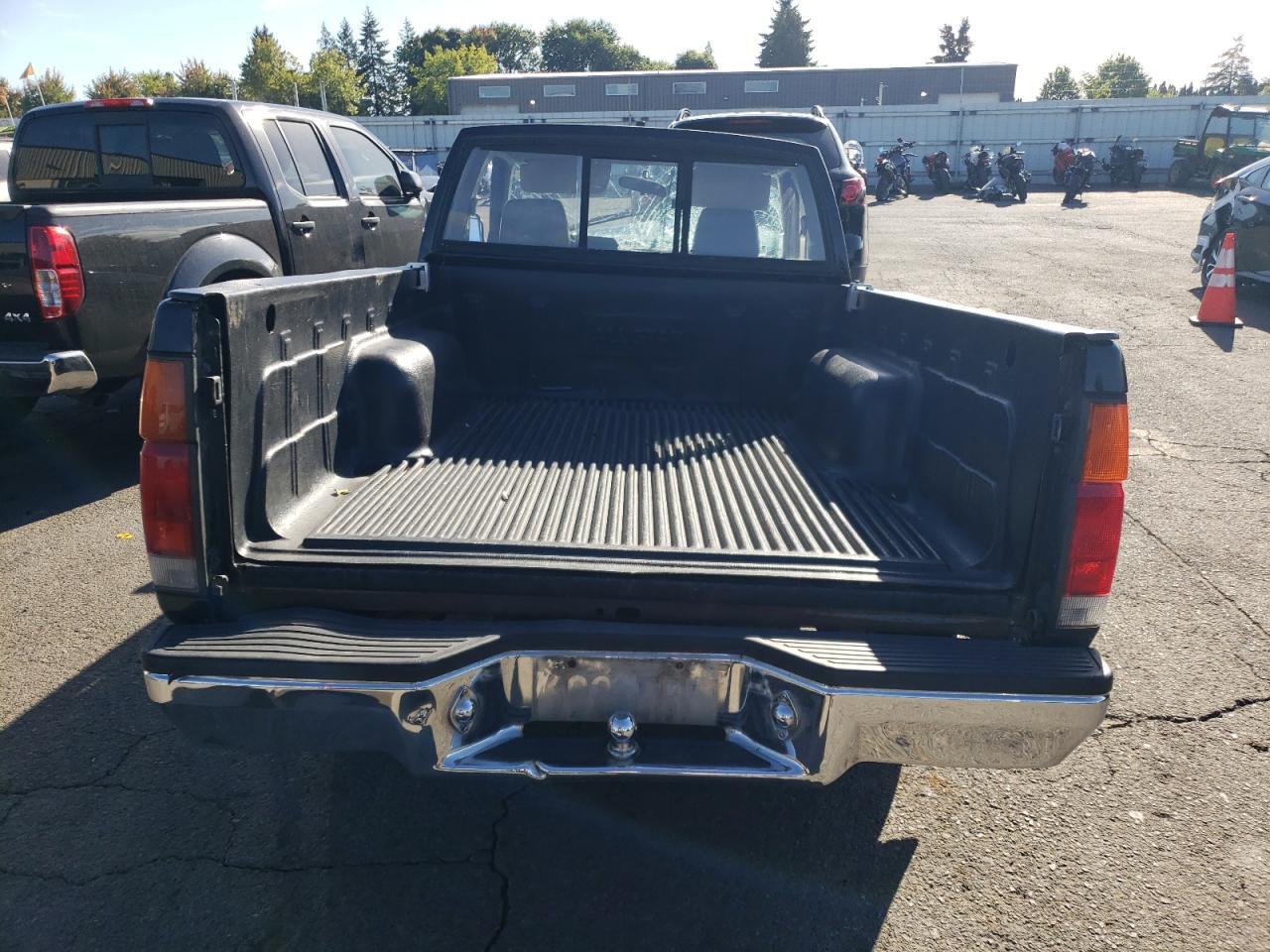 1987 NISSAN D21