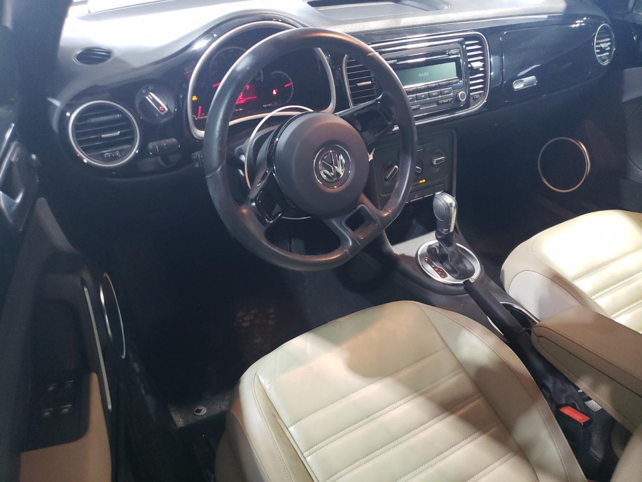 2013 VOLKSWAGEN Beetle