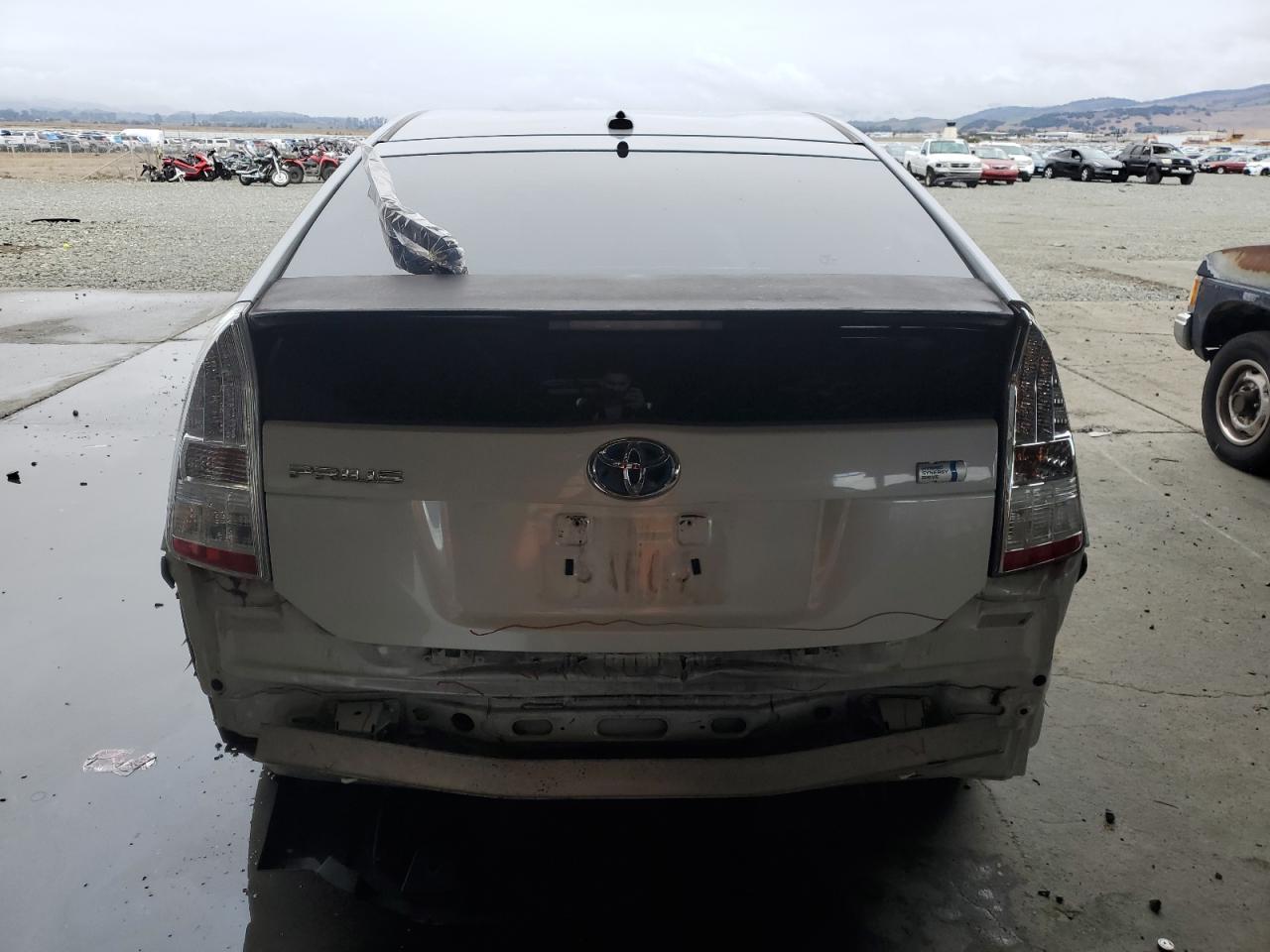 2011 TOYOTA PRIUS