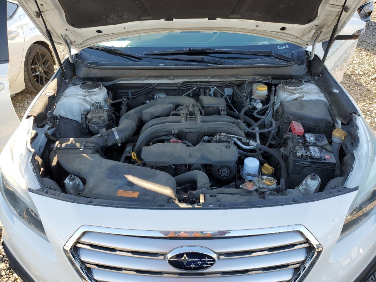 2015 SUBARU Outback