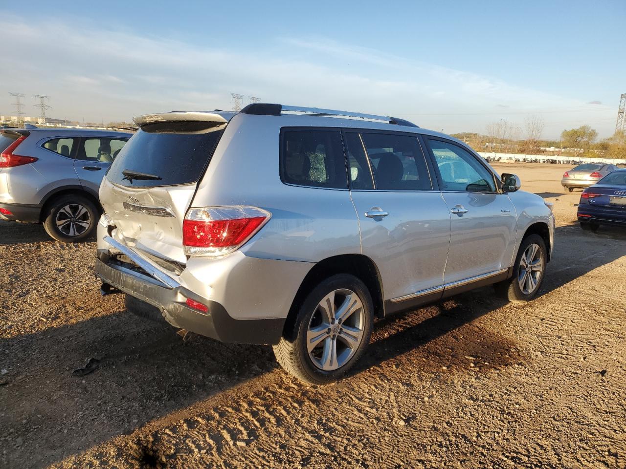 2013 TOYOTA HIGHLANDER