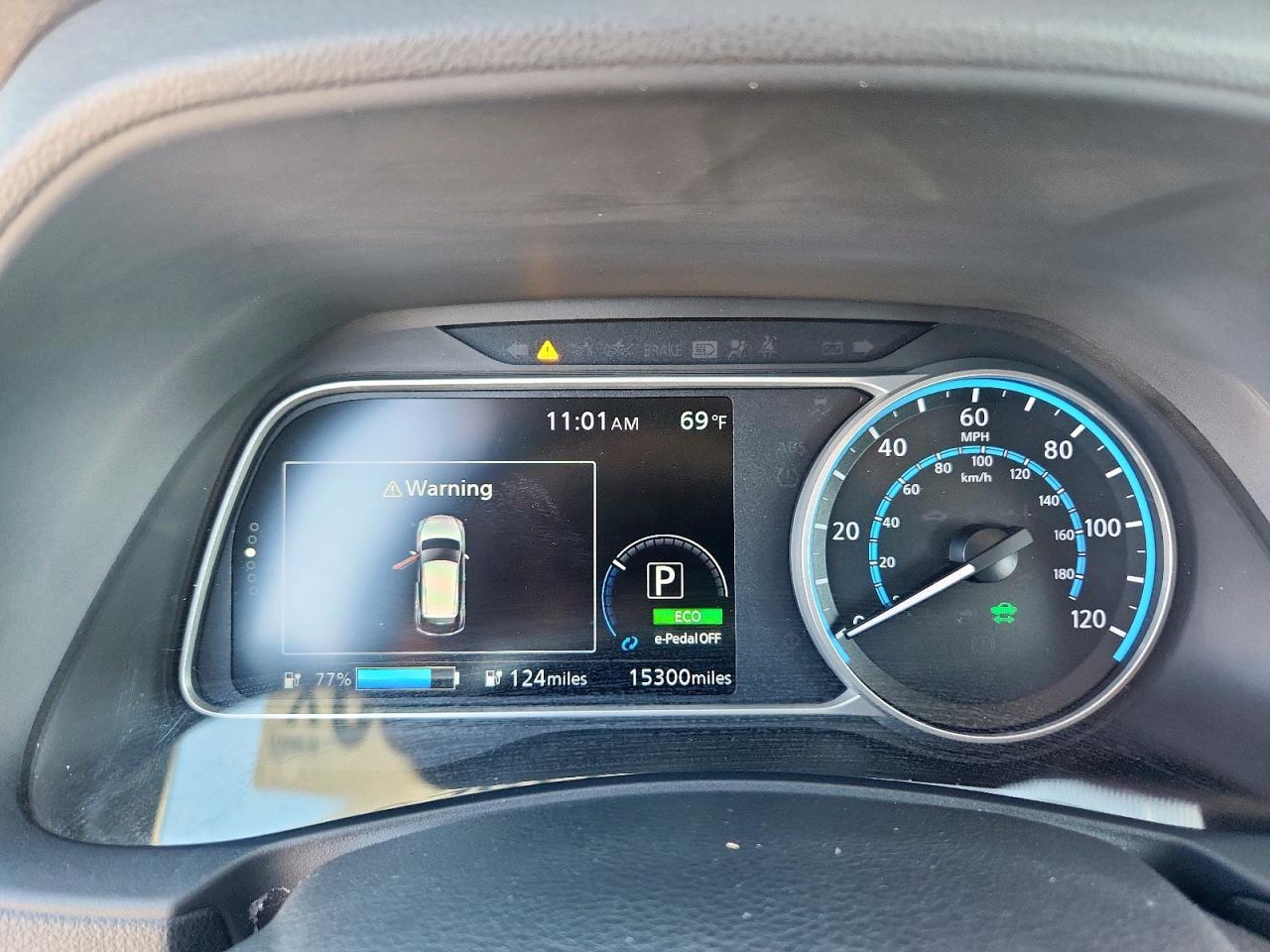 2021 NISSAN LEAF