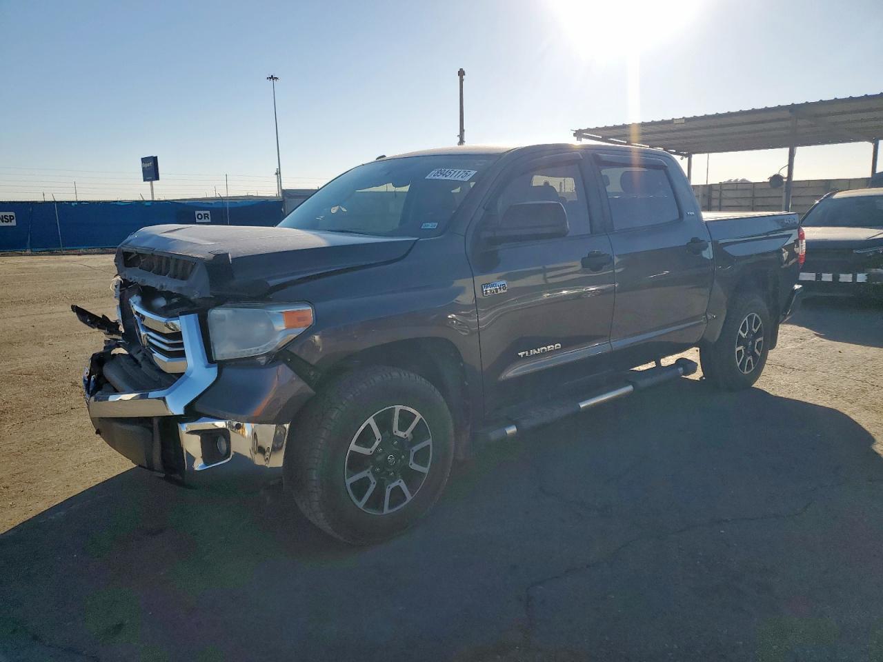 2017 TOYOTA TUNDRA