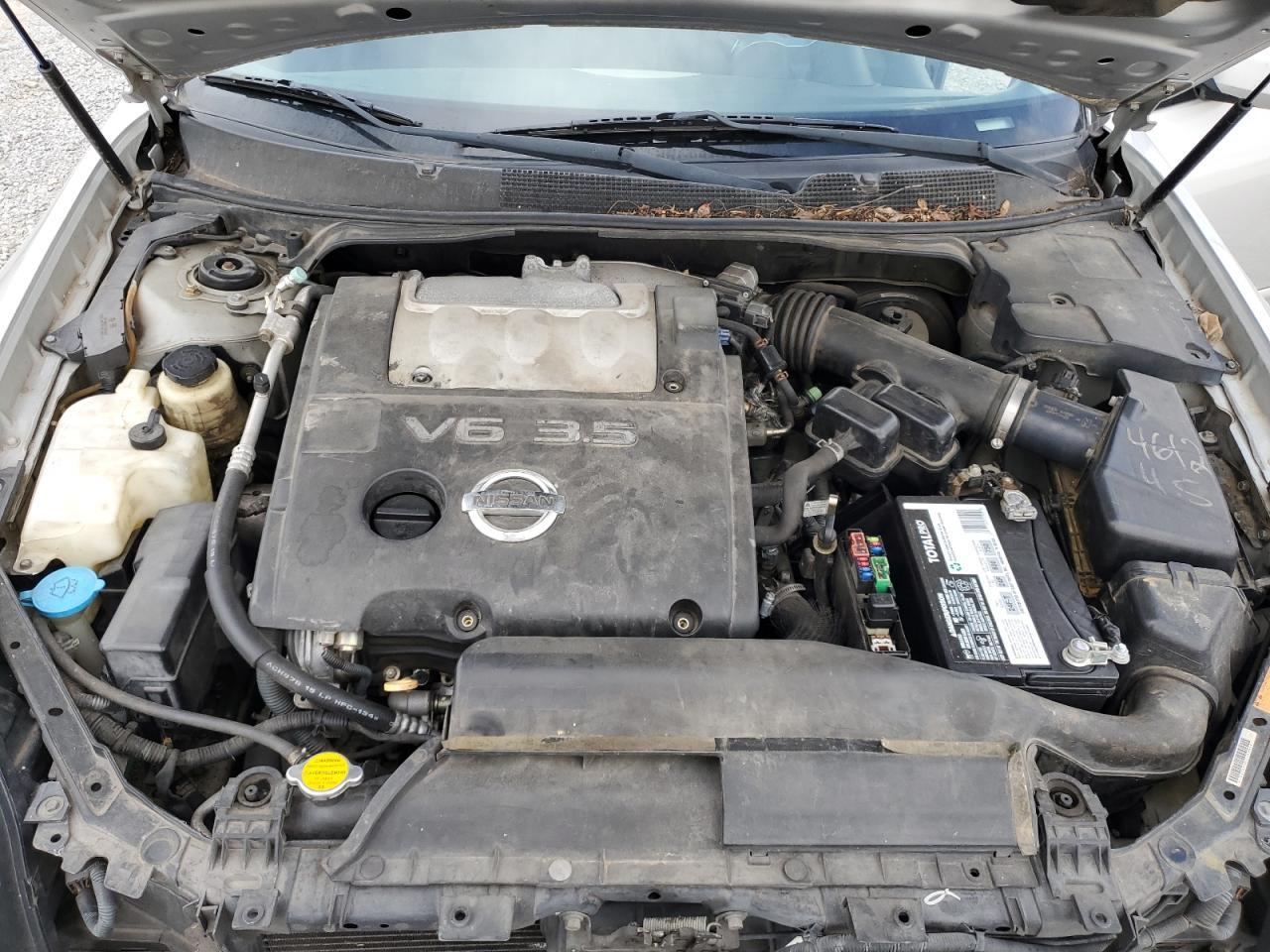 2004 NISSAN Maxima
