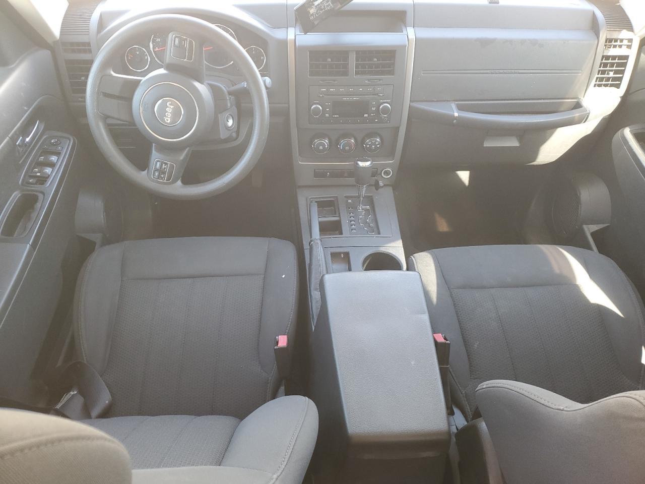 2012 JEEP Liberty