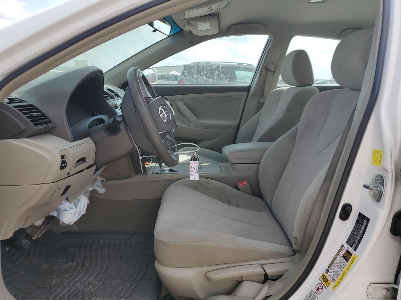 2011 TOYOTA CAMRY