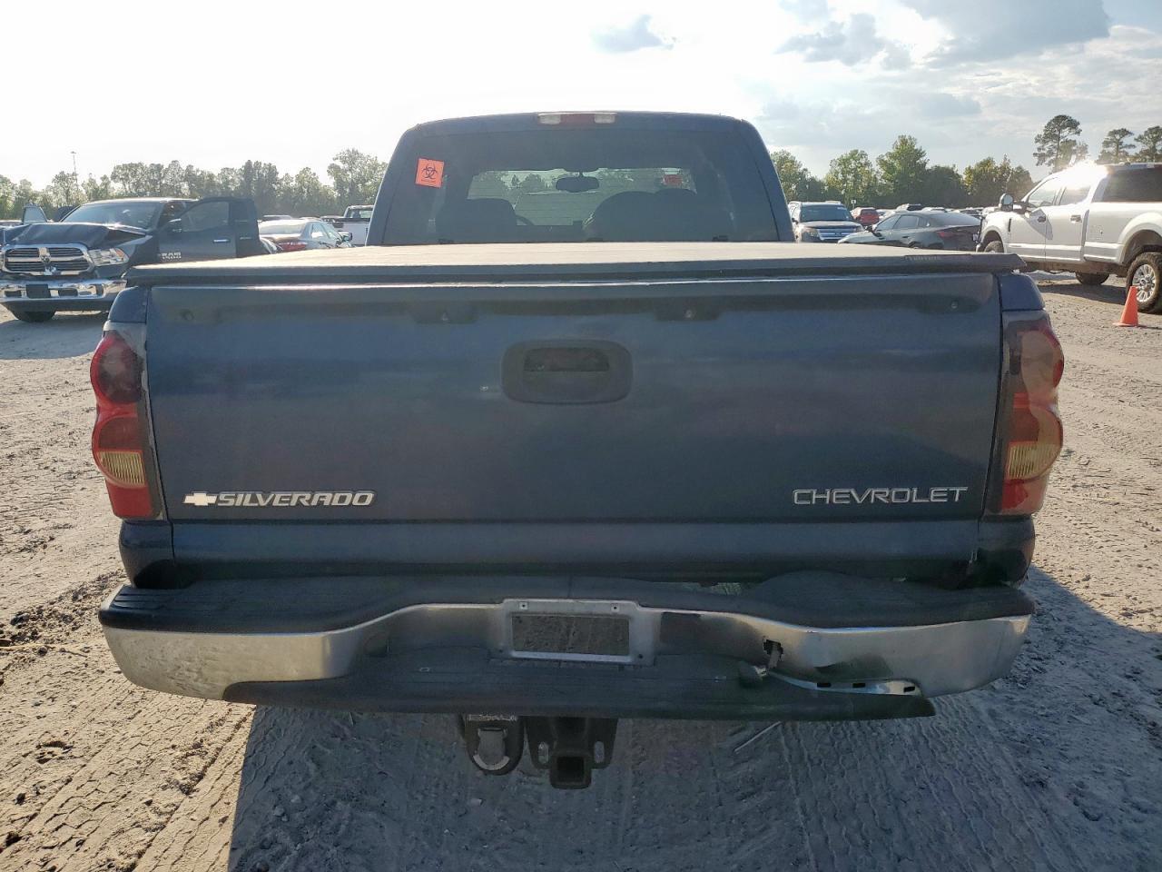 2004 CHEVROLET Silverado