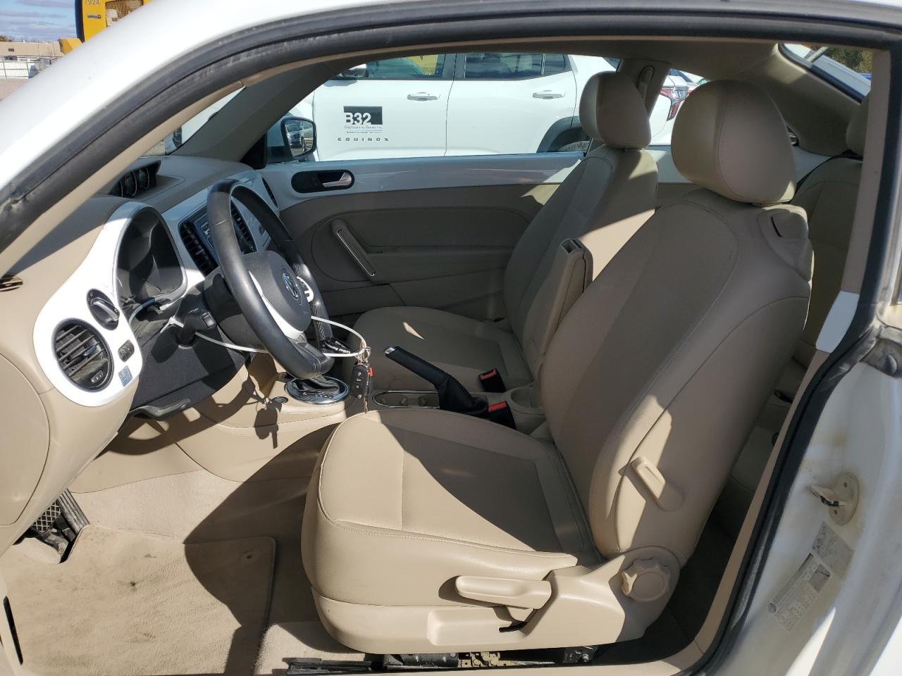 2015 VOLKSWAGEN Beetle