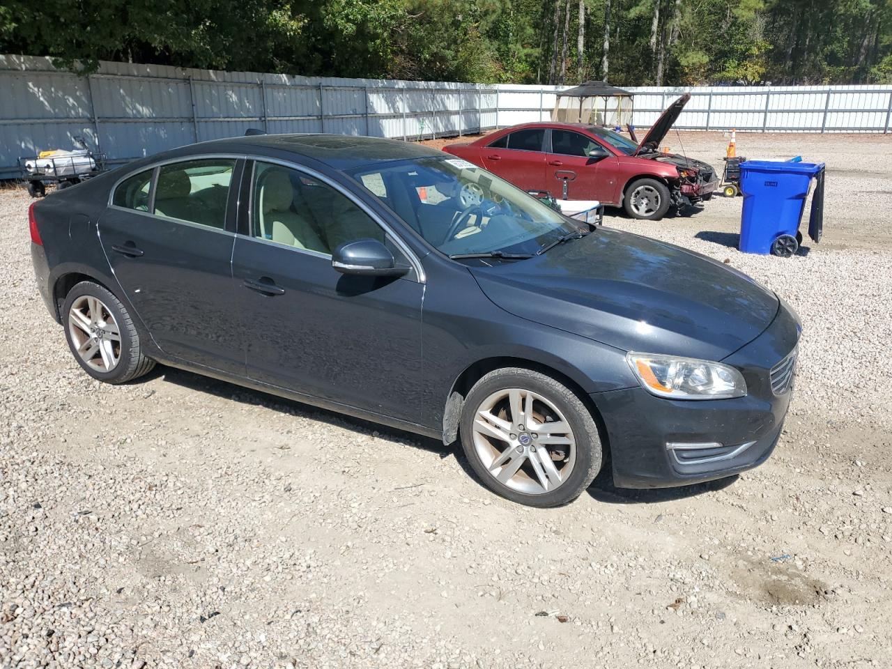 2015 VOLVO S60