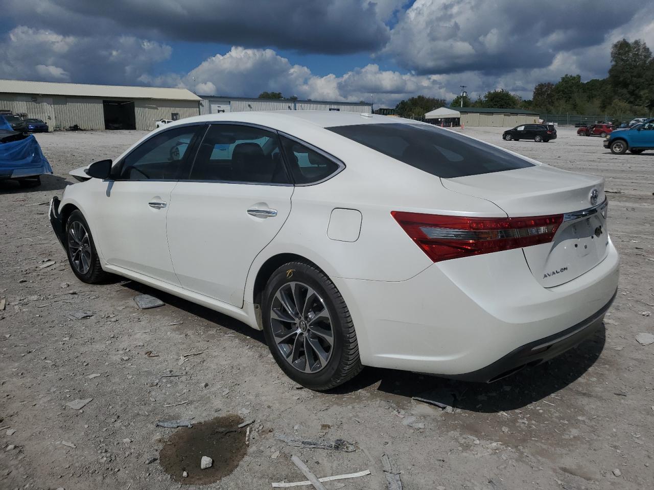 2016 TOYOTA Avalon