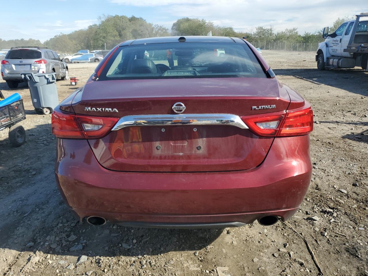 2017 NISSAN Maxima