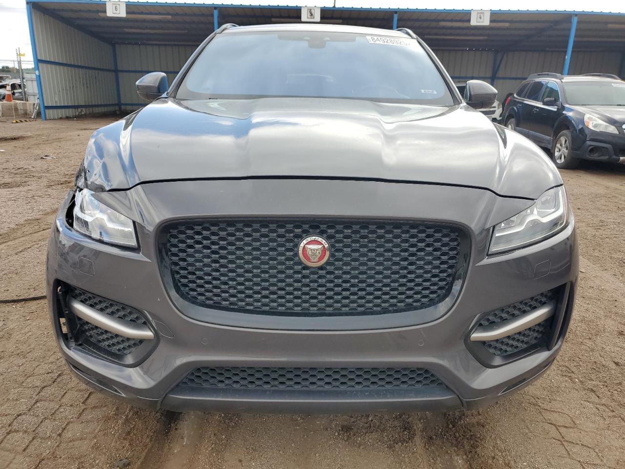2017 JAGUAR F-Pace
