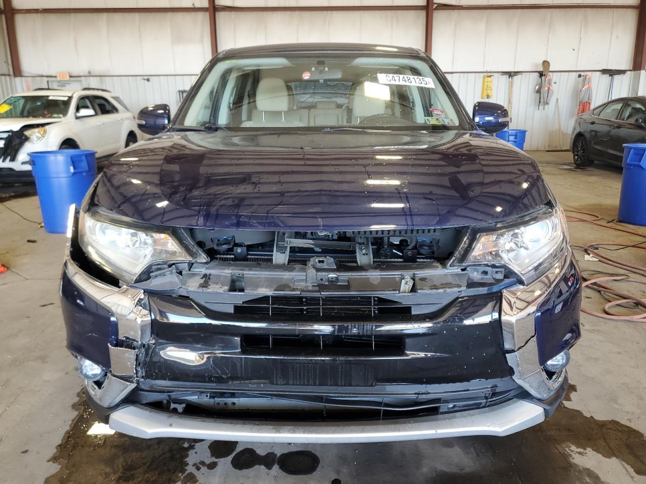 2016 MITSUBISHI outlander