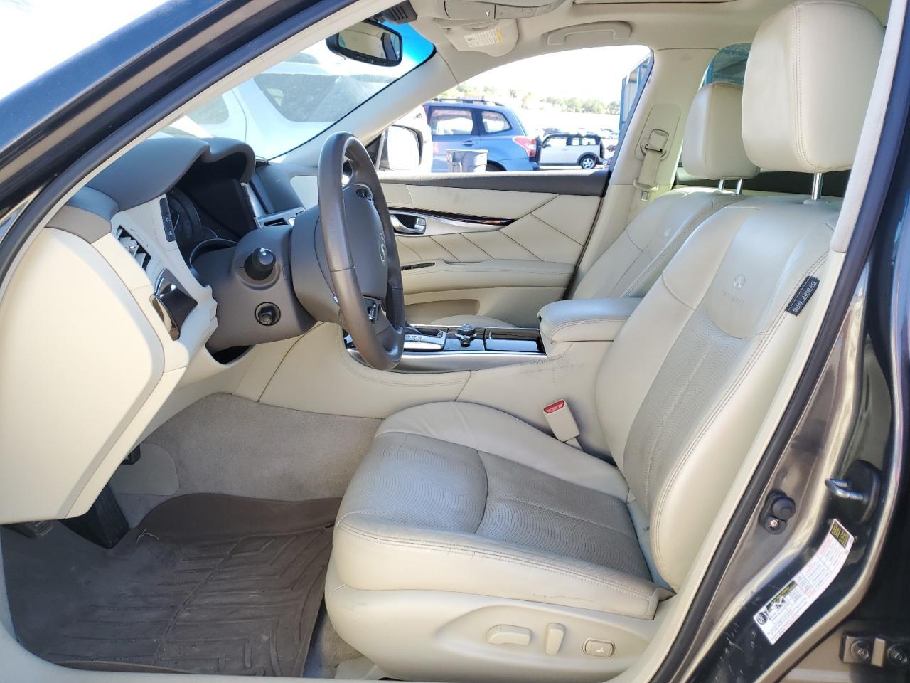 2013 INFINITI M37