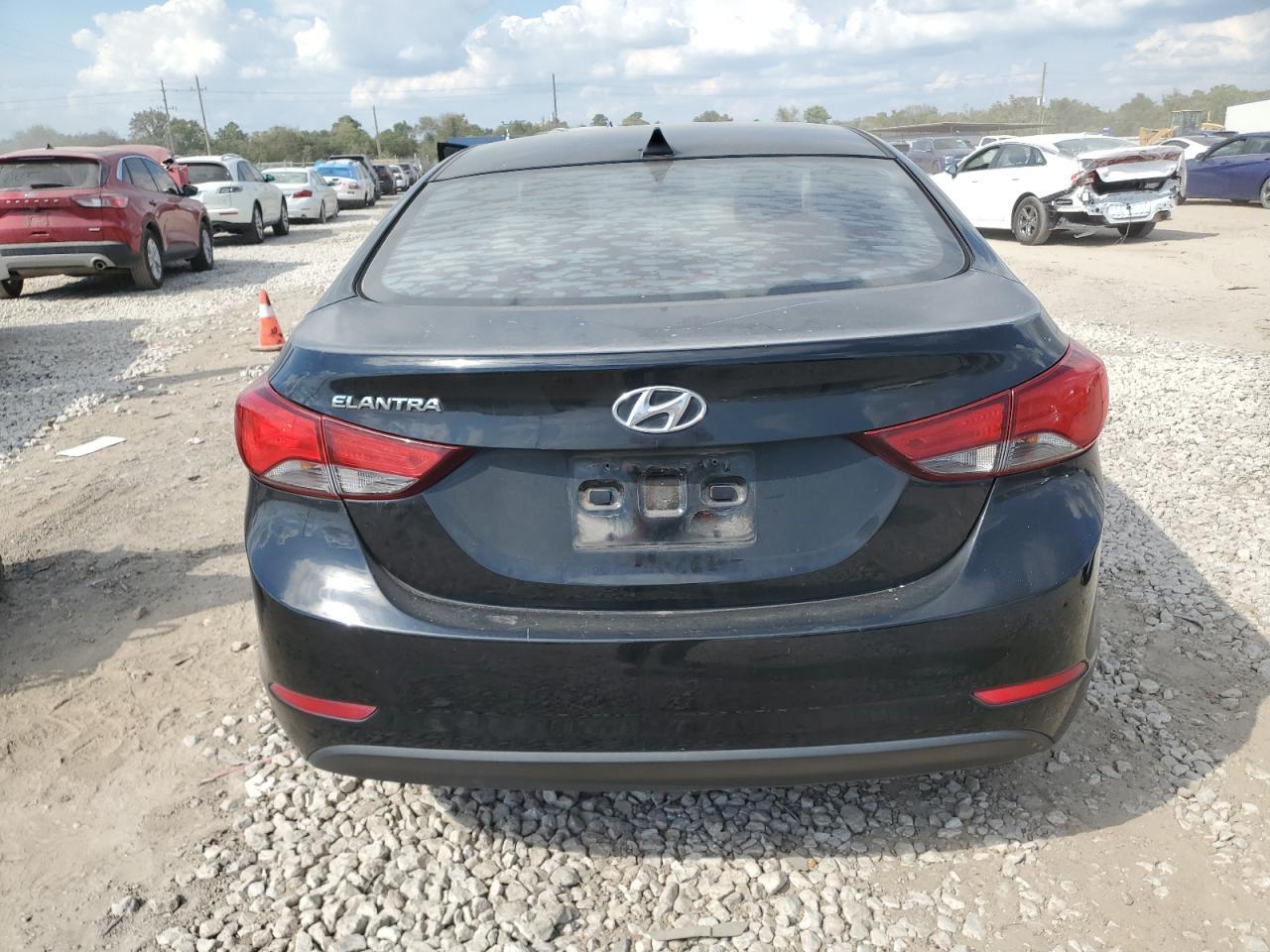 2016 HYUNDAI ELANTRA