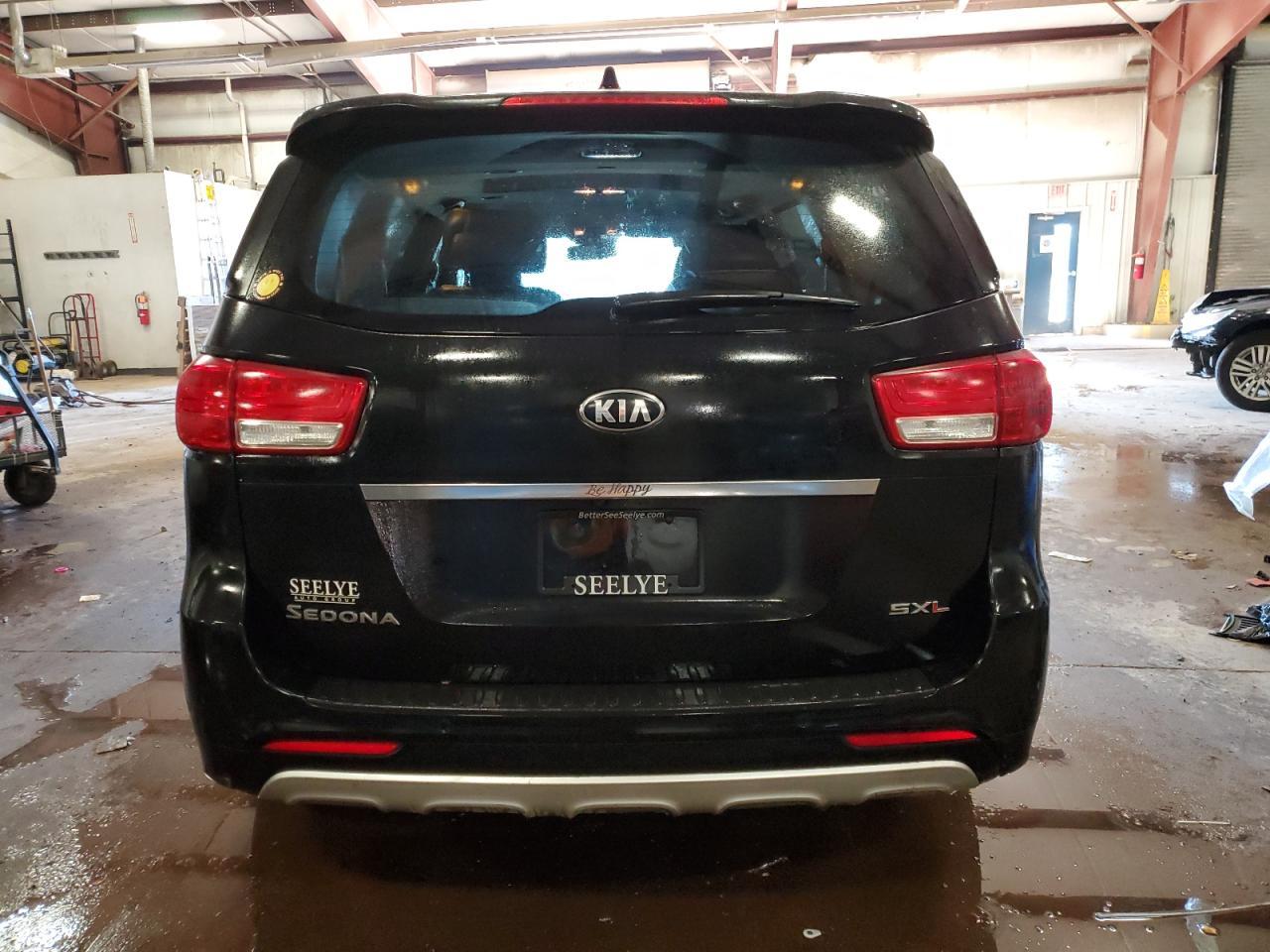 2017 KIA SEDONA