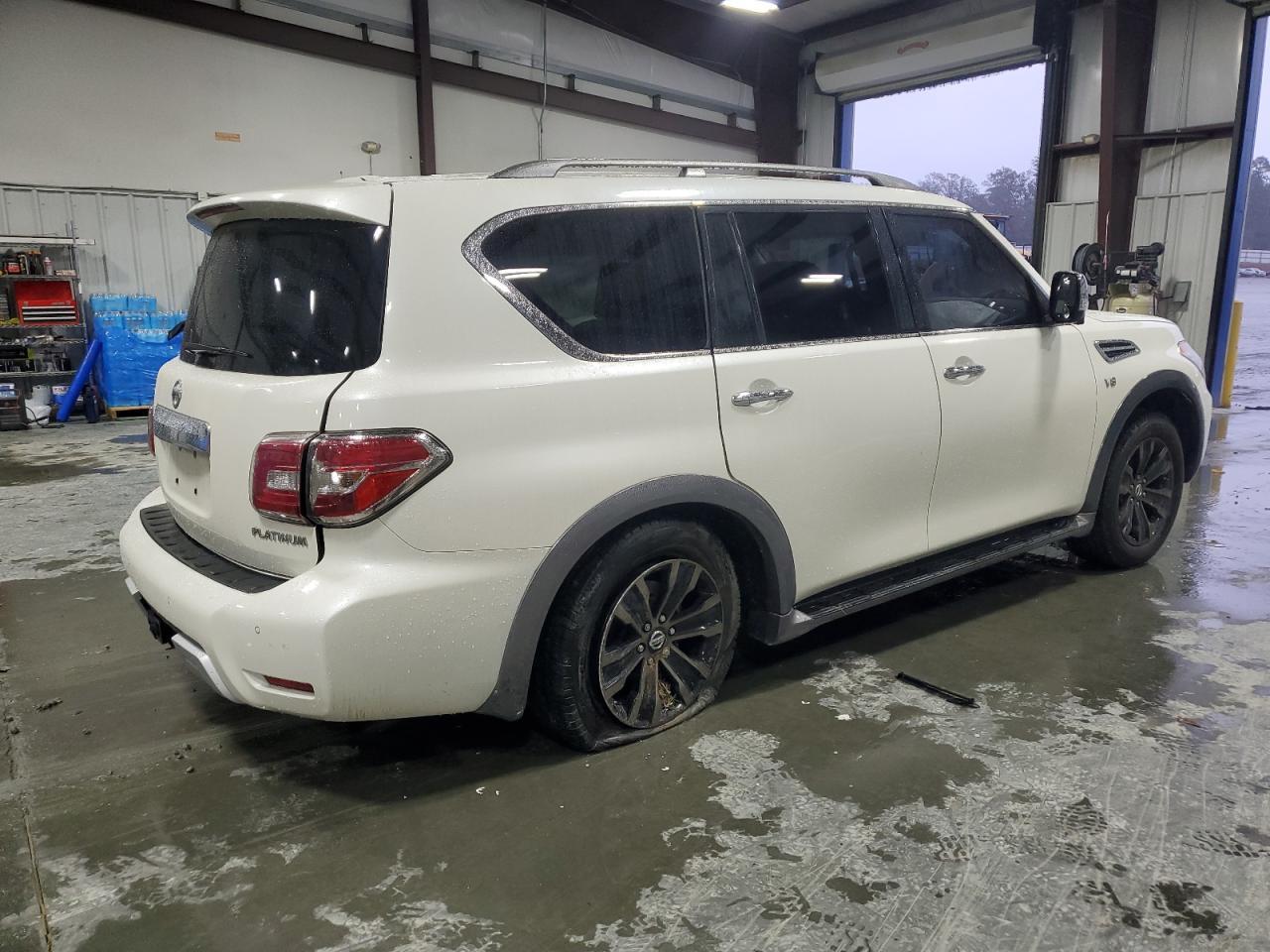 2017 NISSAN Armada