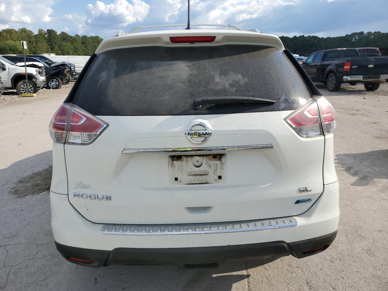 2014 NISSAN ROGUE