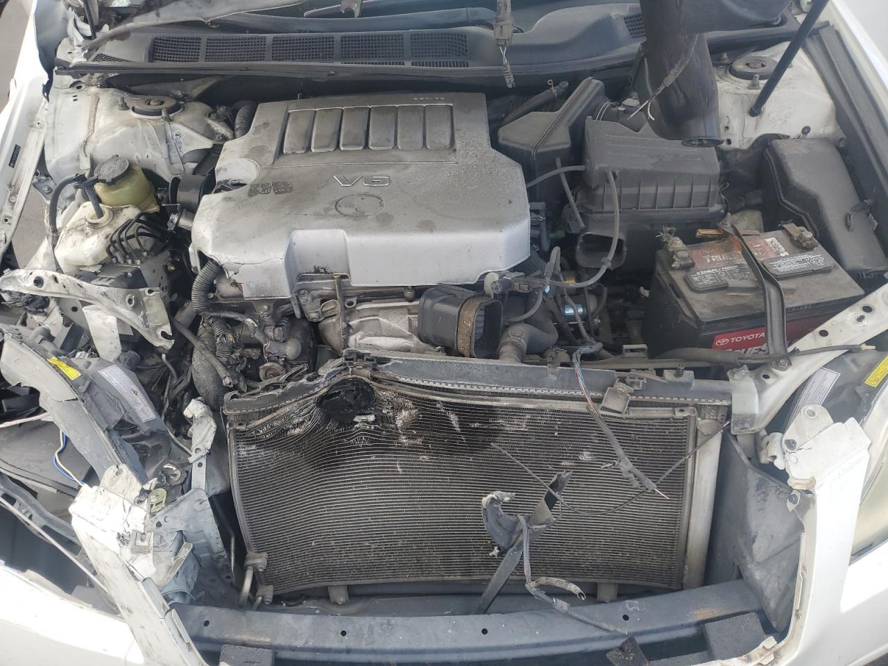 2005 TOYOTA Avalon