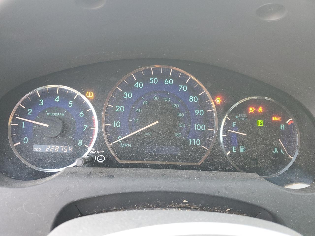 2010 TOYOTA SIENNA