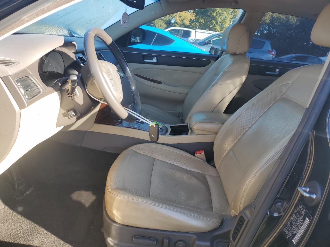 2013 HYUNDAI GENESIS