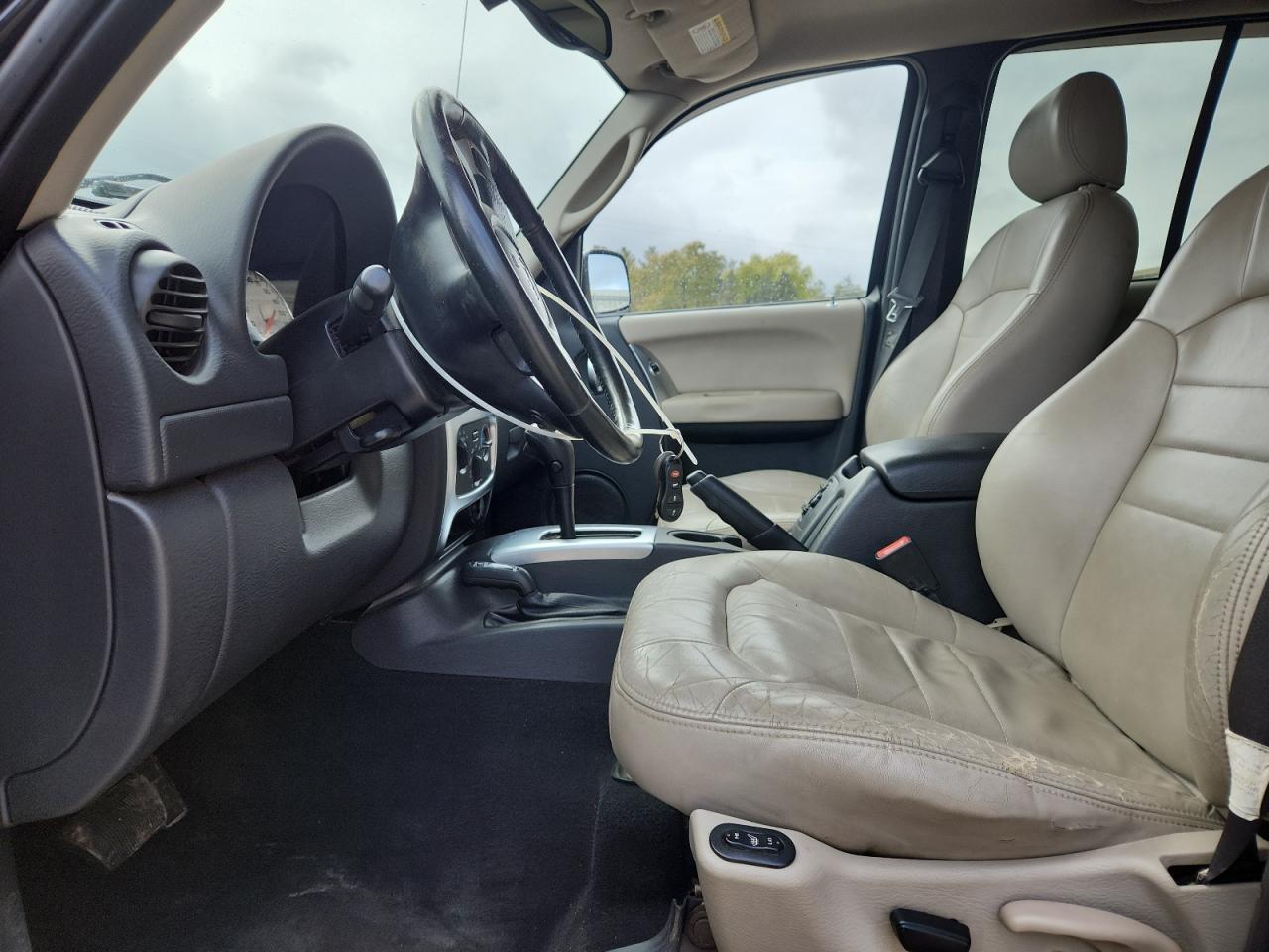 2003 JEEP Liberty