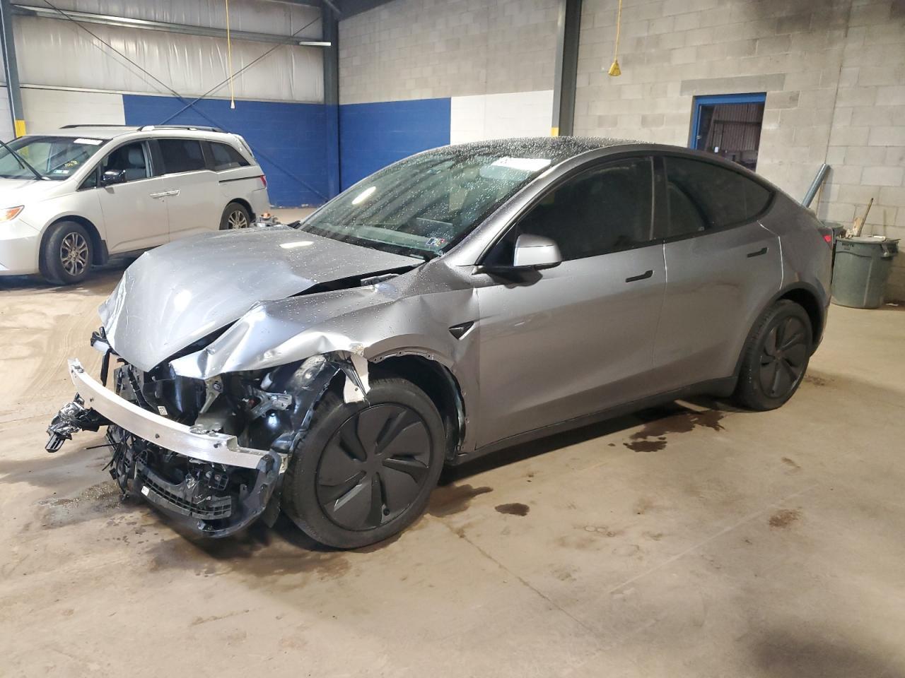 2026 TESLA MODEL Y