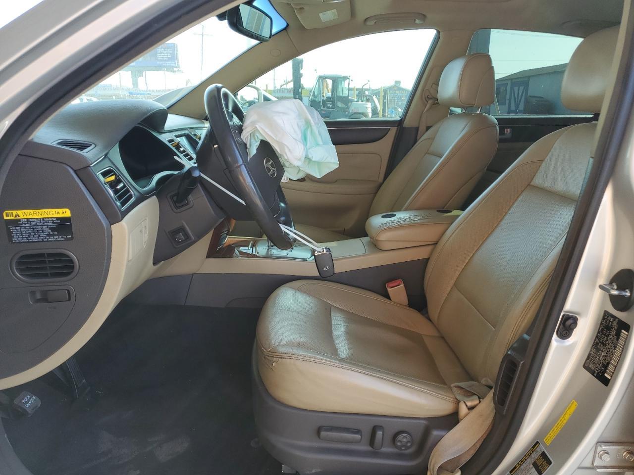 2013 HYUNDAI GENESIS