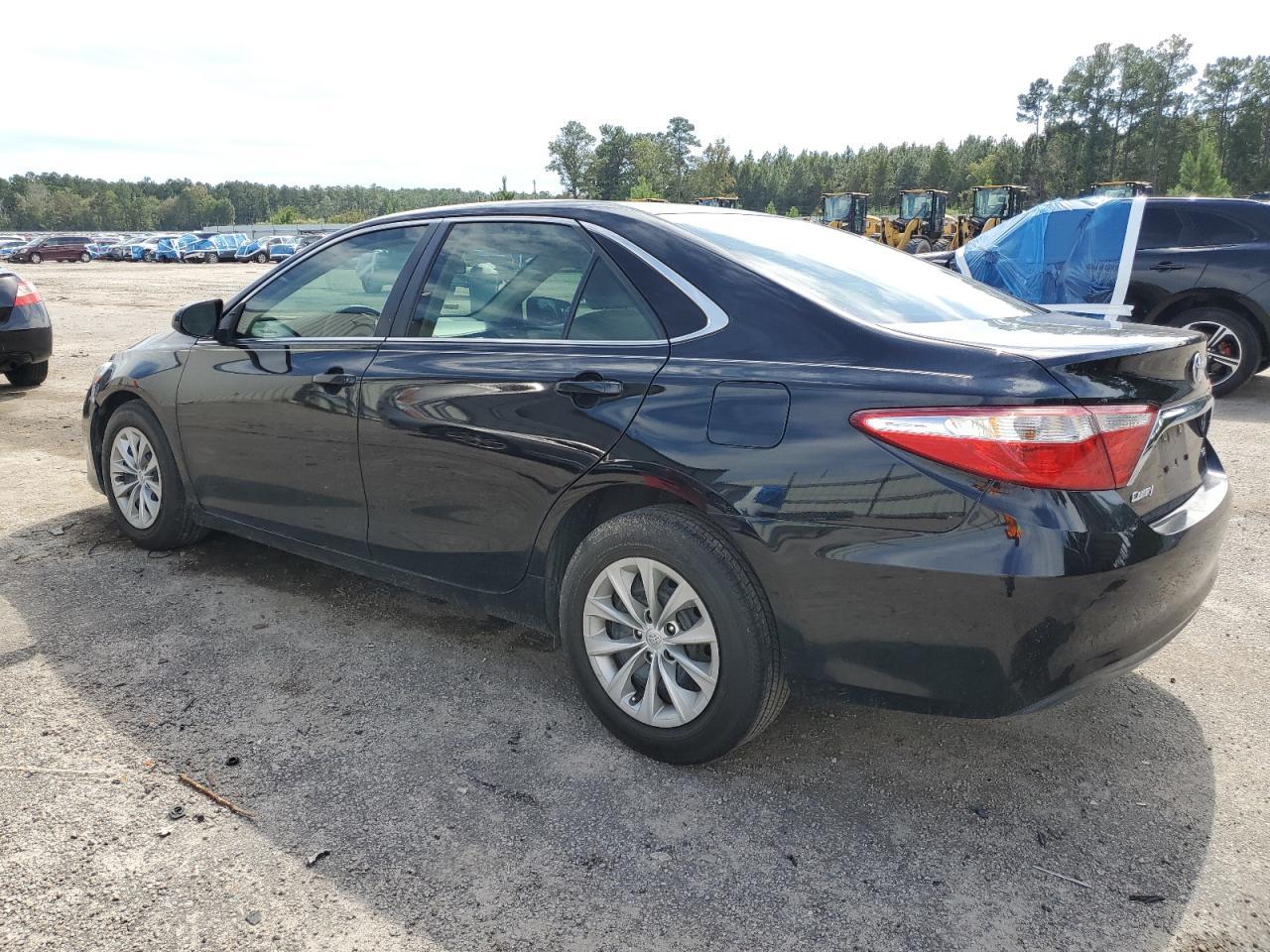 2016 TOYOTA CAMRY