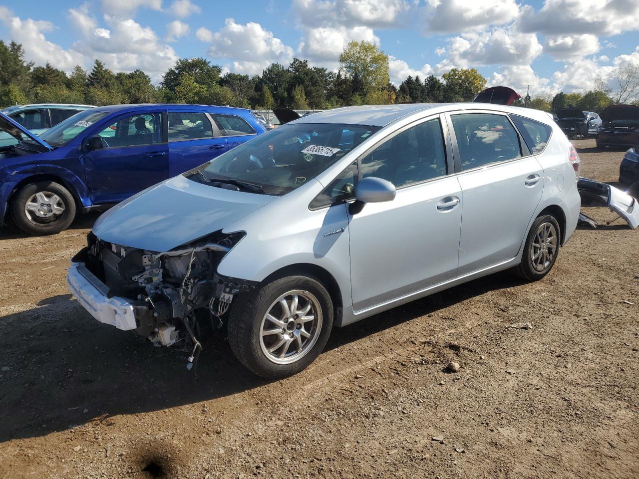 2015 TOYOTA PRIUS V