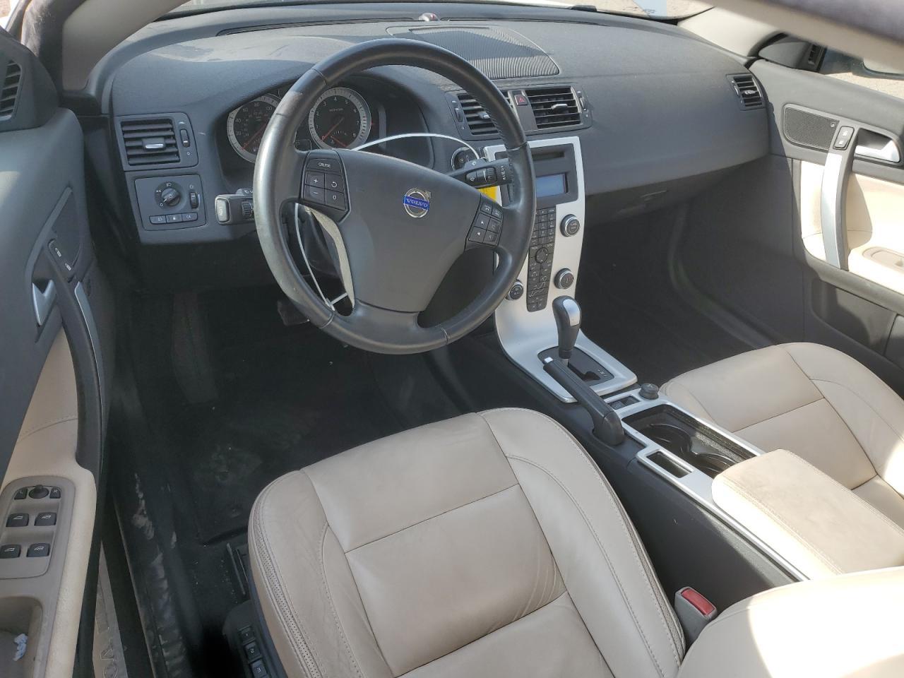 2012 VOLVO C70