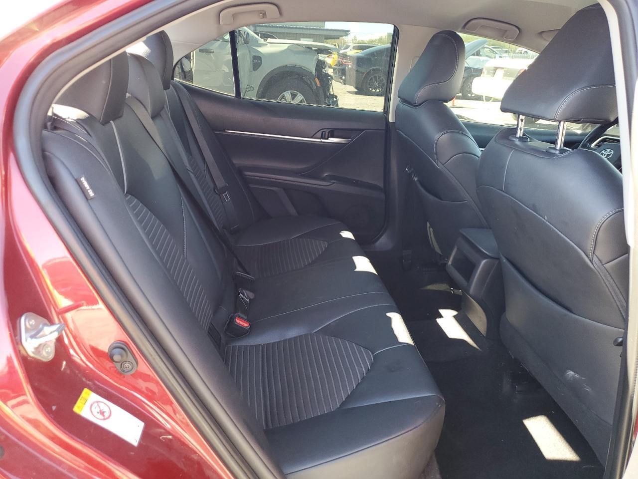2018 TOYOTA CAMRY