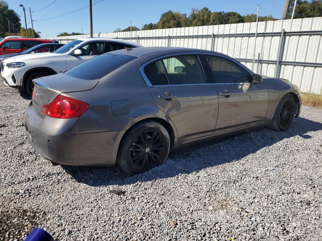2011 INFINITI G37