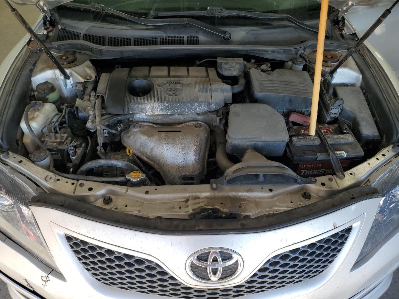 2011 TOYOTA CAMRY