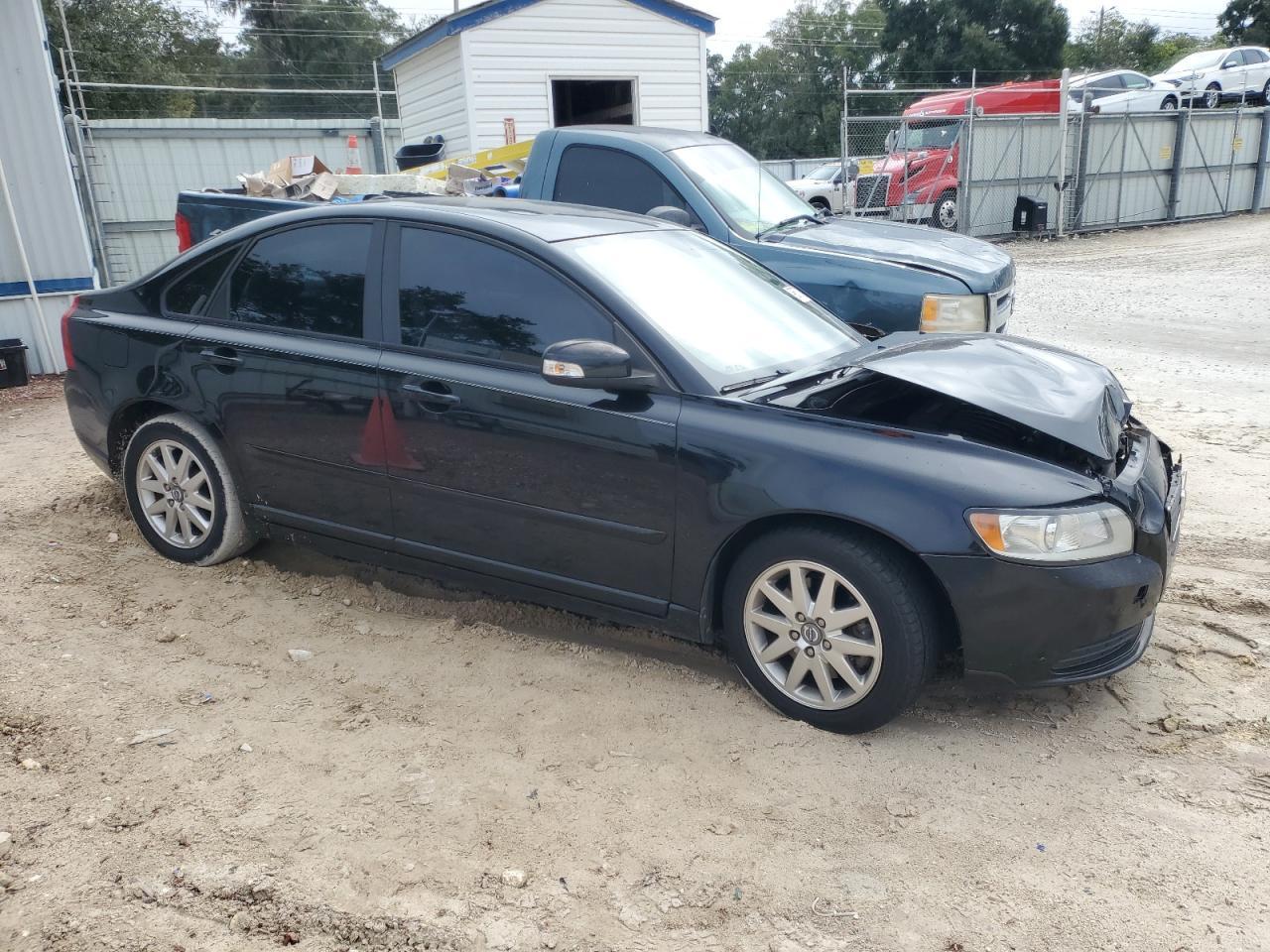 2009 VOLVO S40