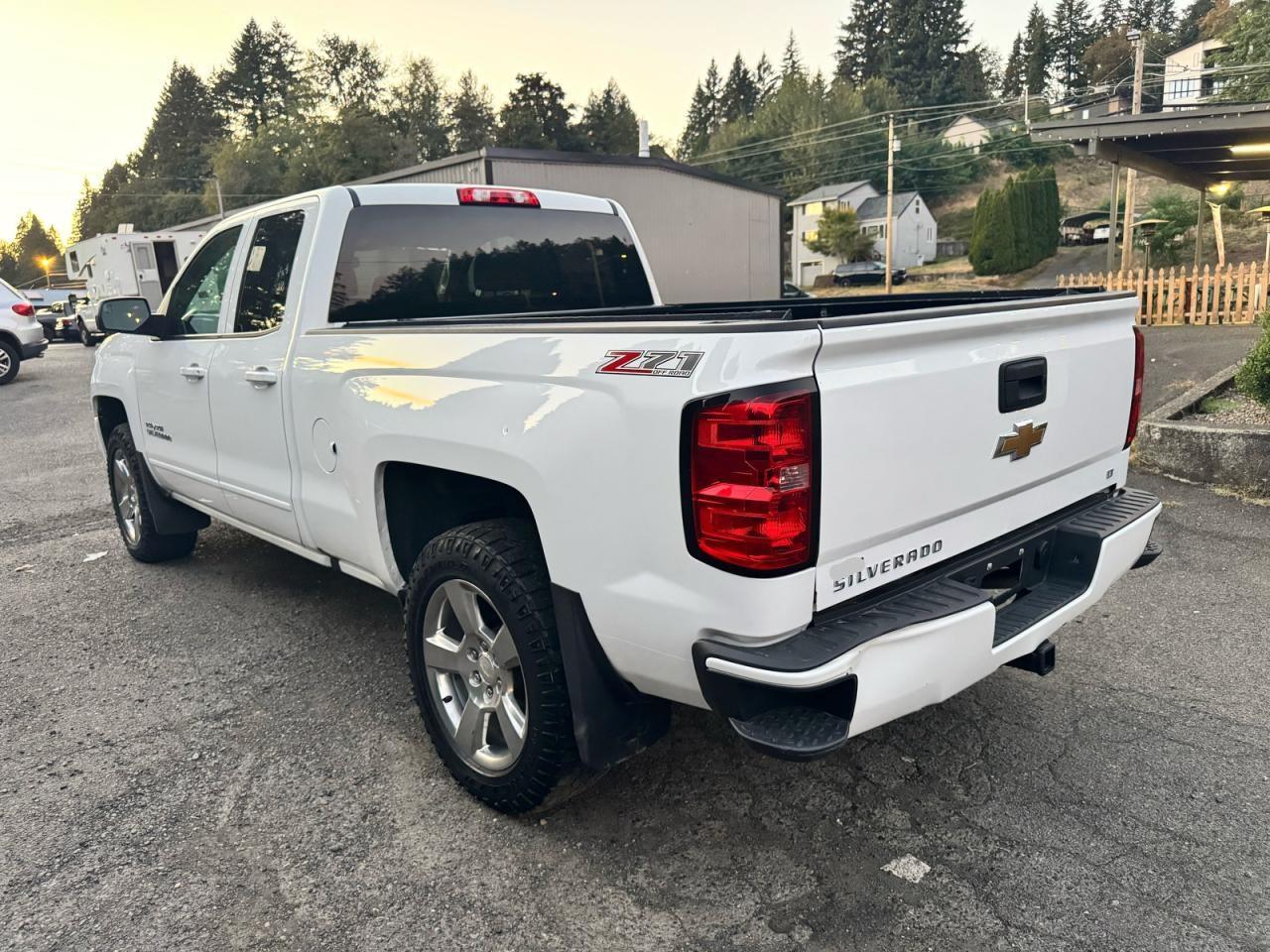 2017 CHEVROLET Silverado