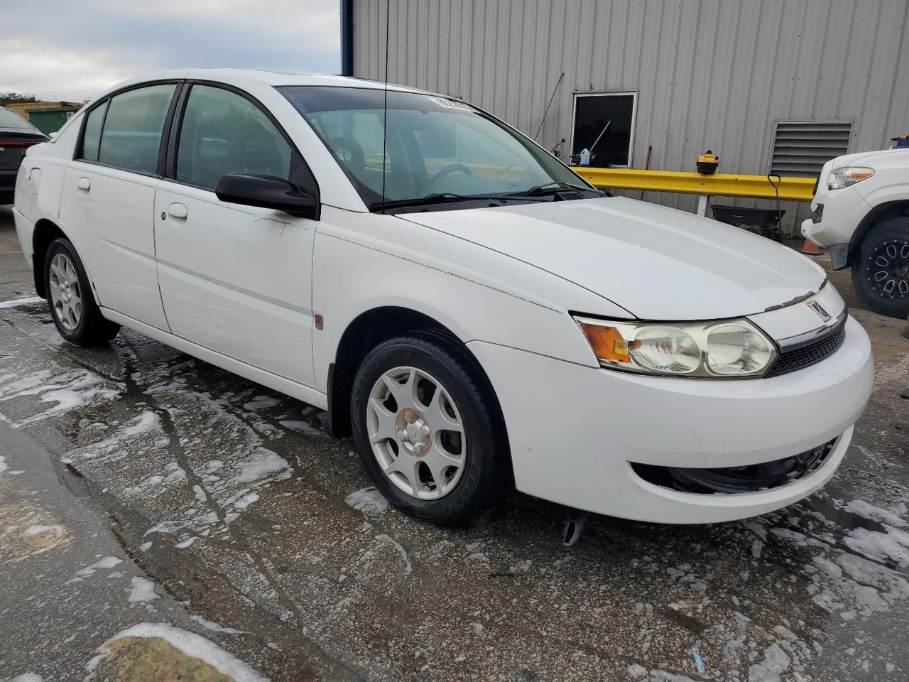 2004 SATURN Ion