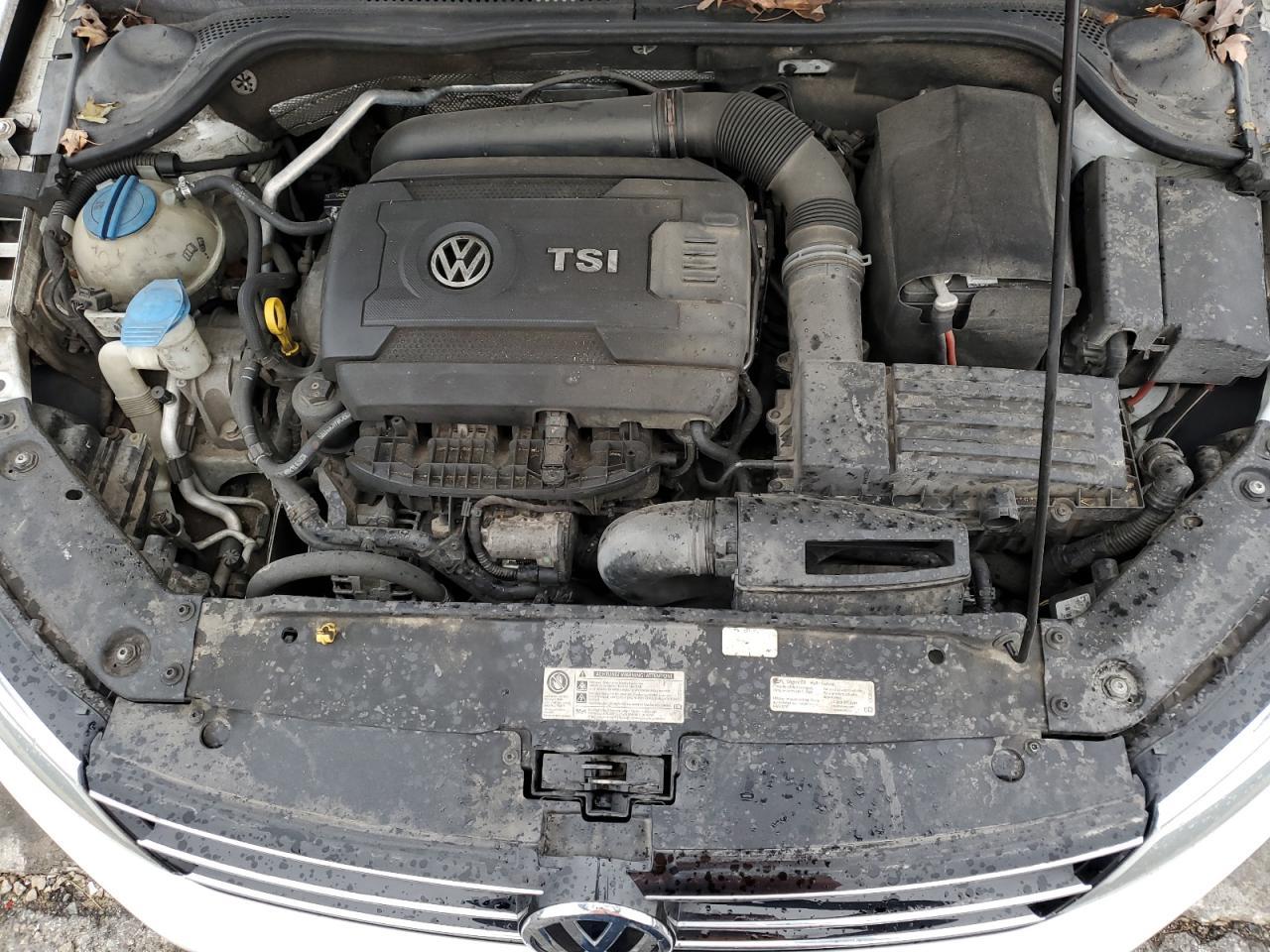 2015 VOLKSWAGEN JETTA