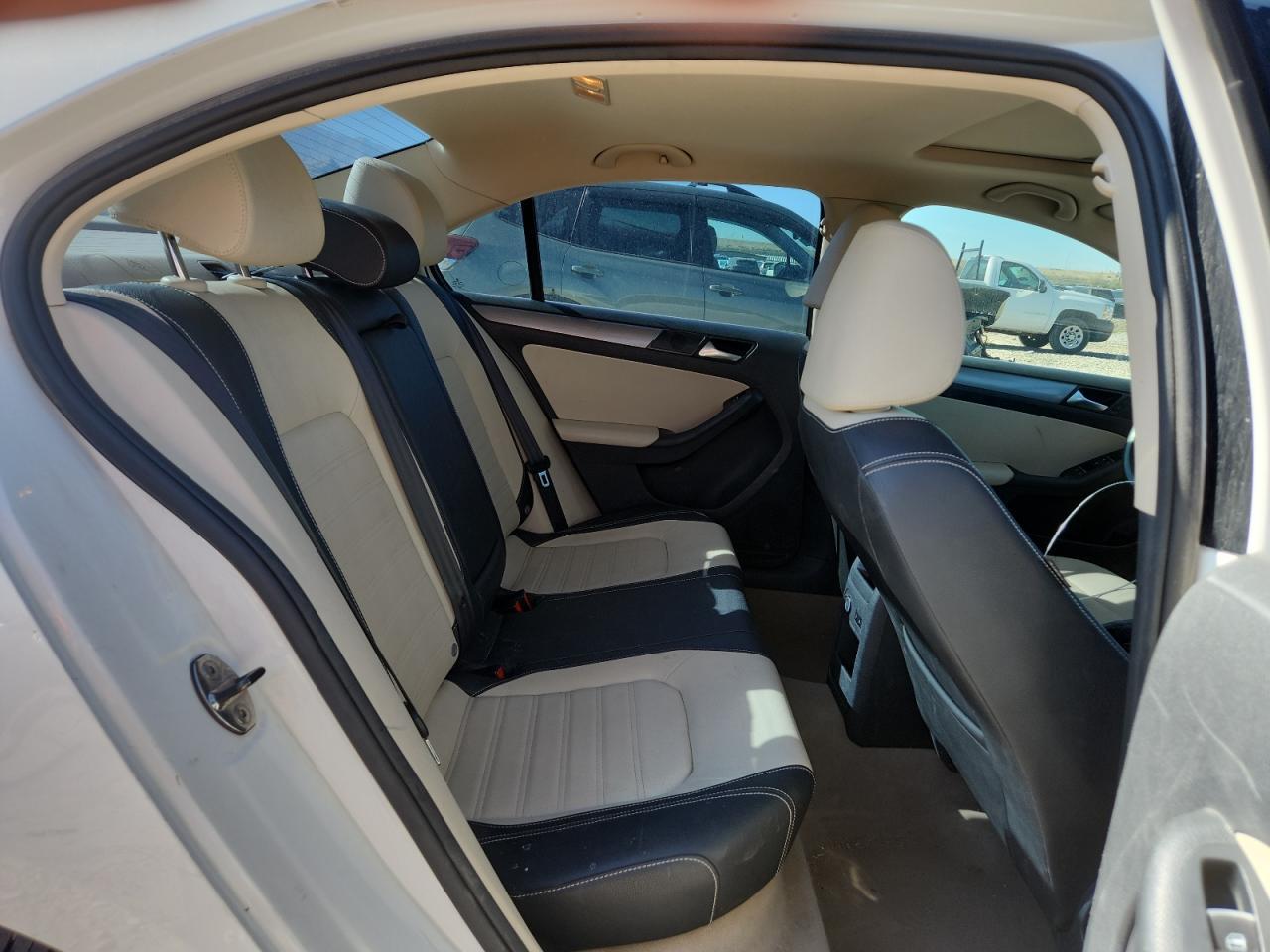 2012 VOLKSWAGEN JETTA