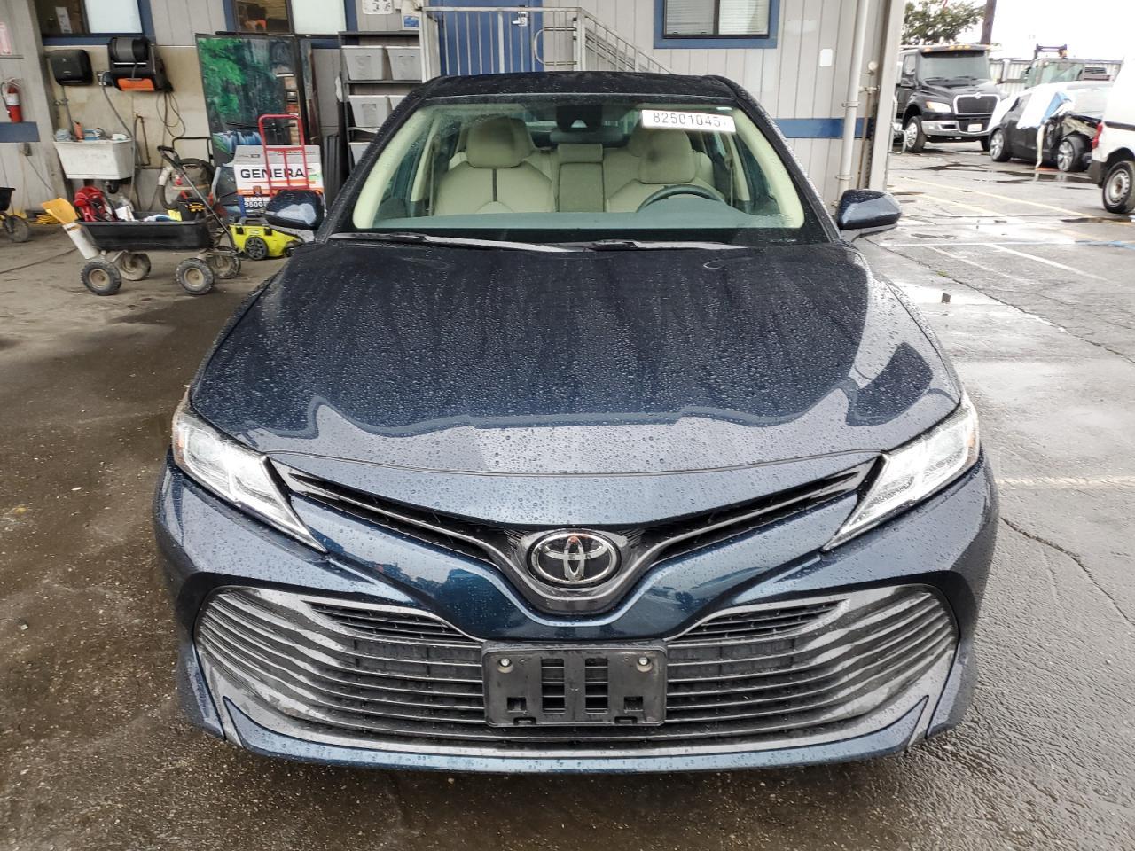 2019 TOYOTA CAMRY