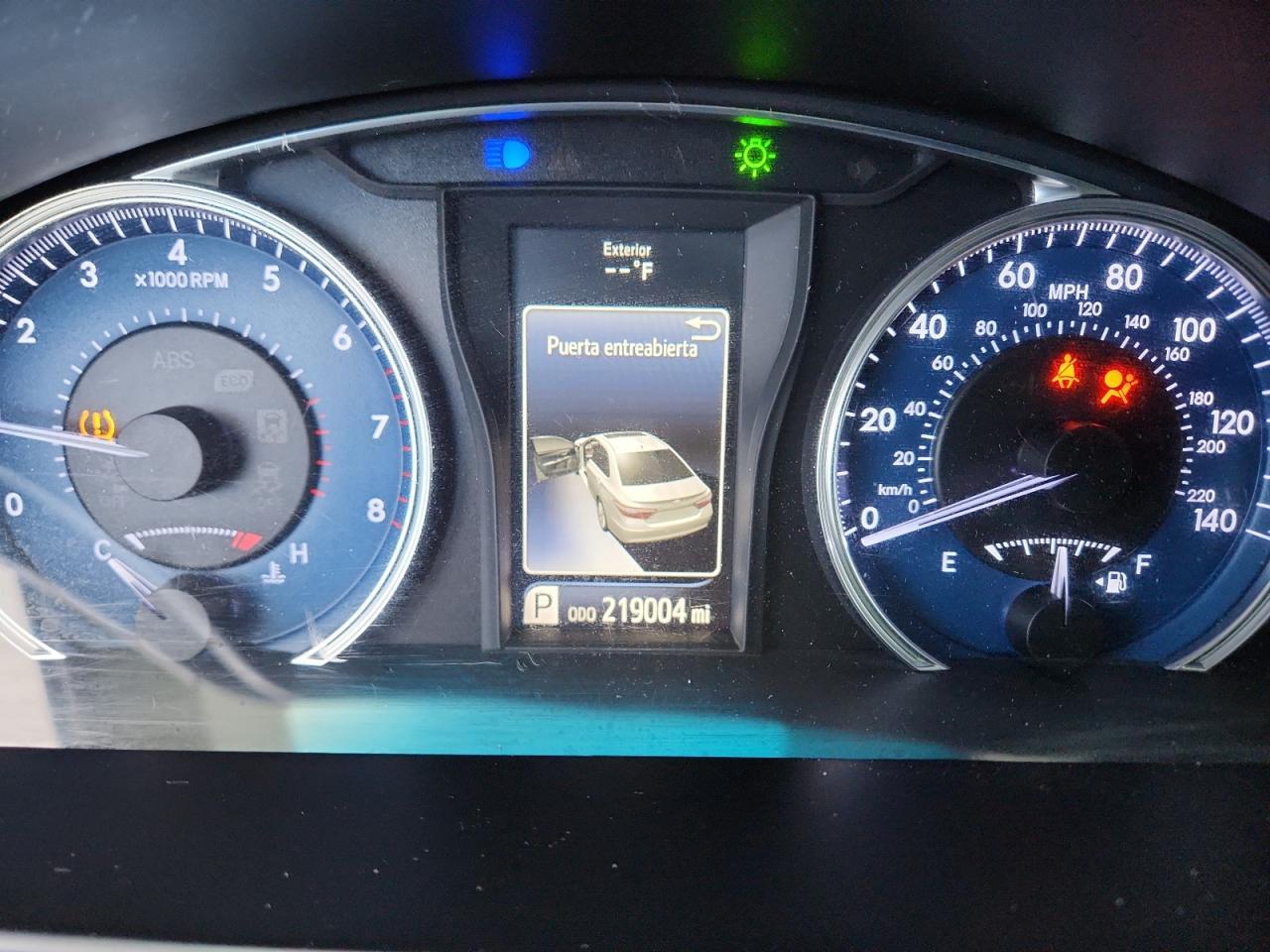 2017 TOYOTA CAMRY