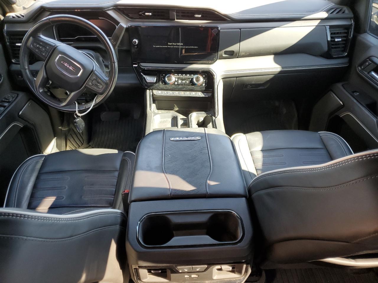 2024 GMC Sierra