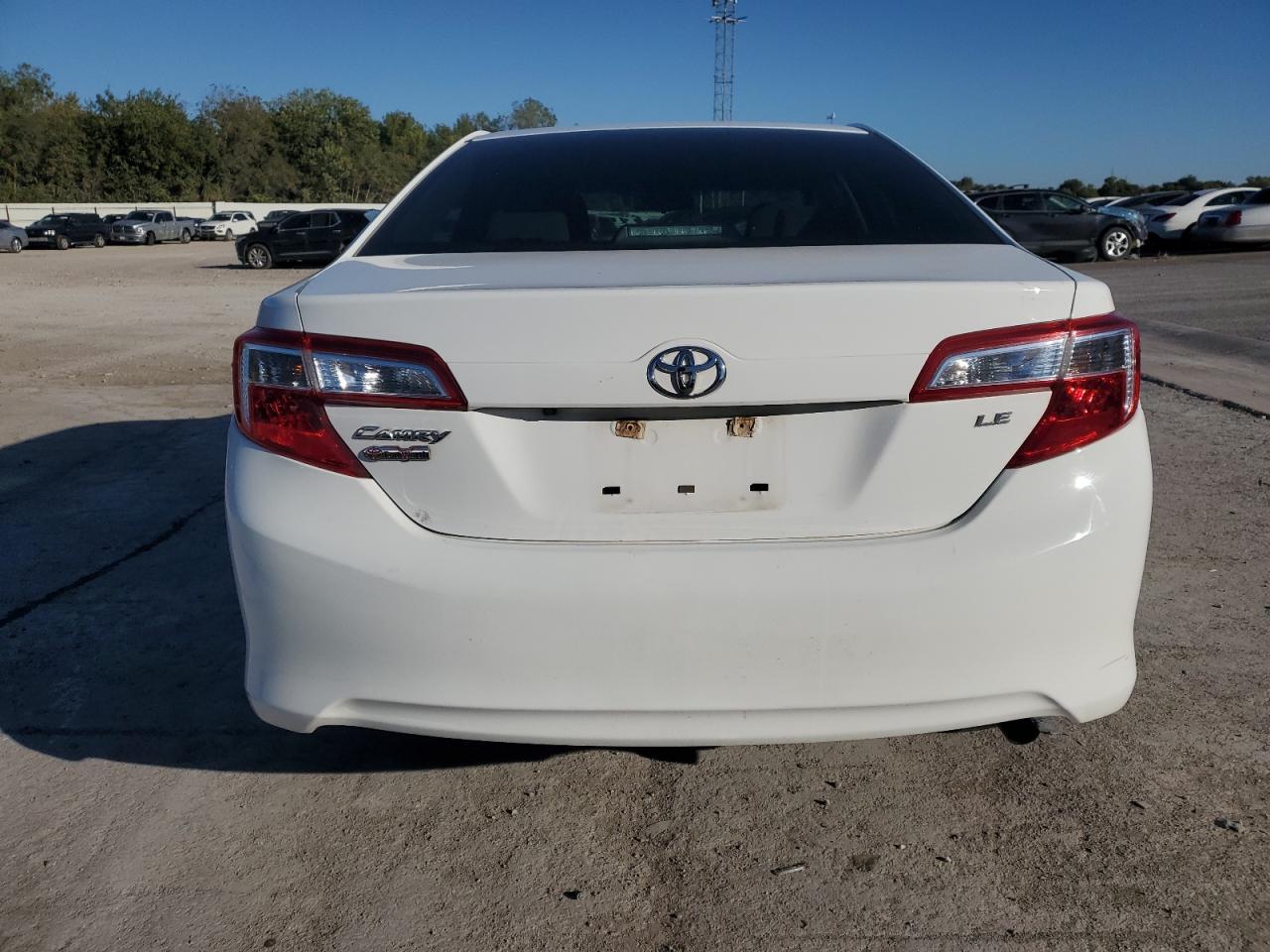 2014 TOYOTA CAMRY
