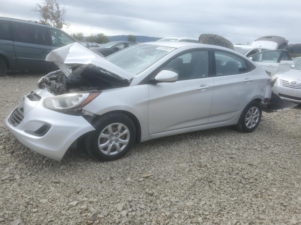 2013 HYUNDAI ACCENT