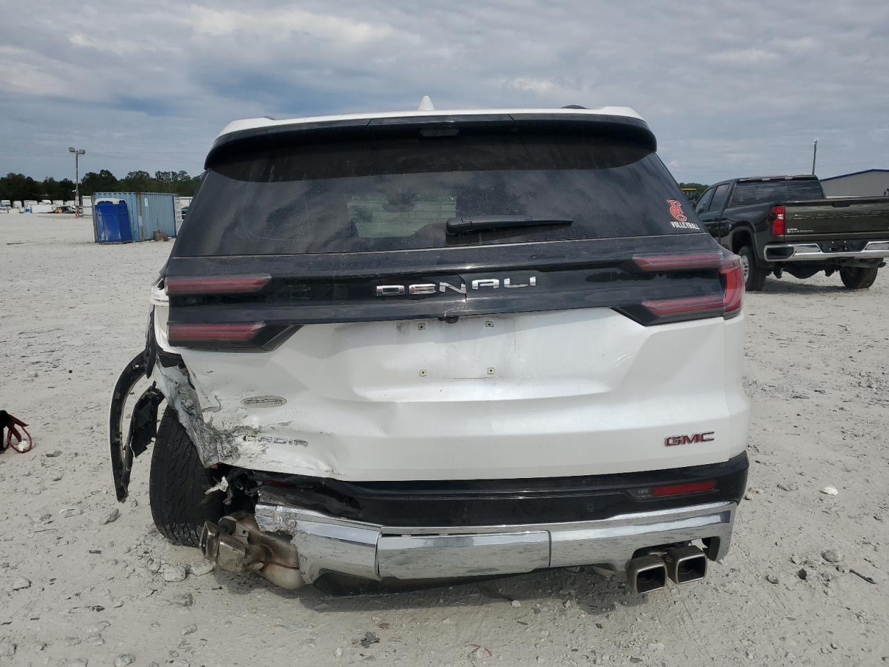 2024 GMC ACADIA