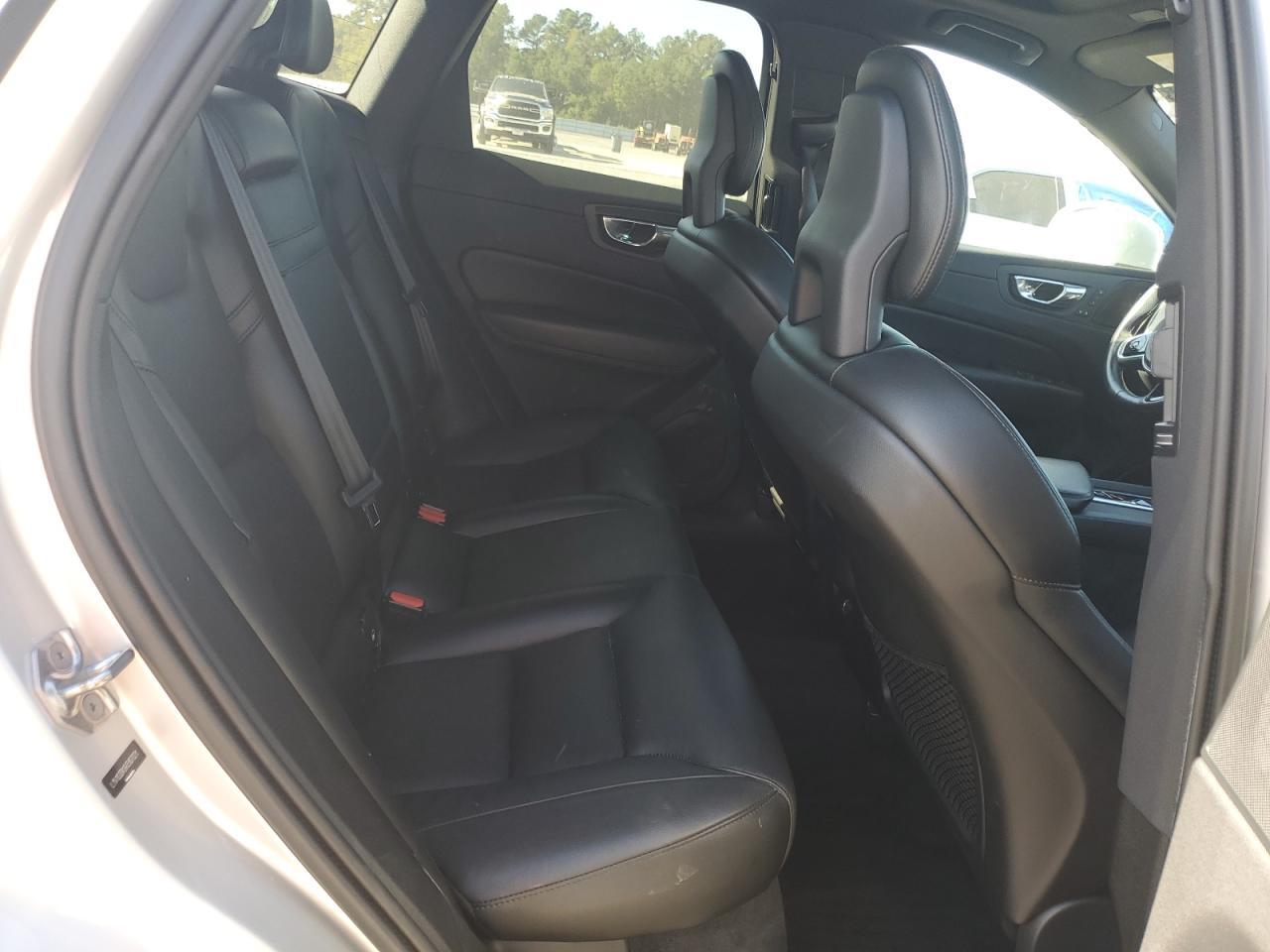 2019 VOLVO XC60
