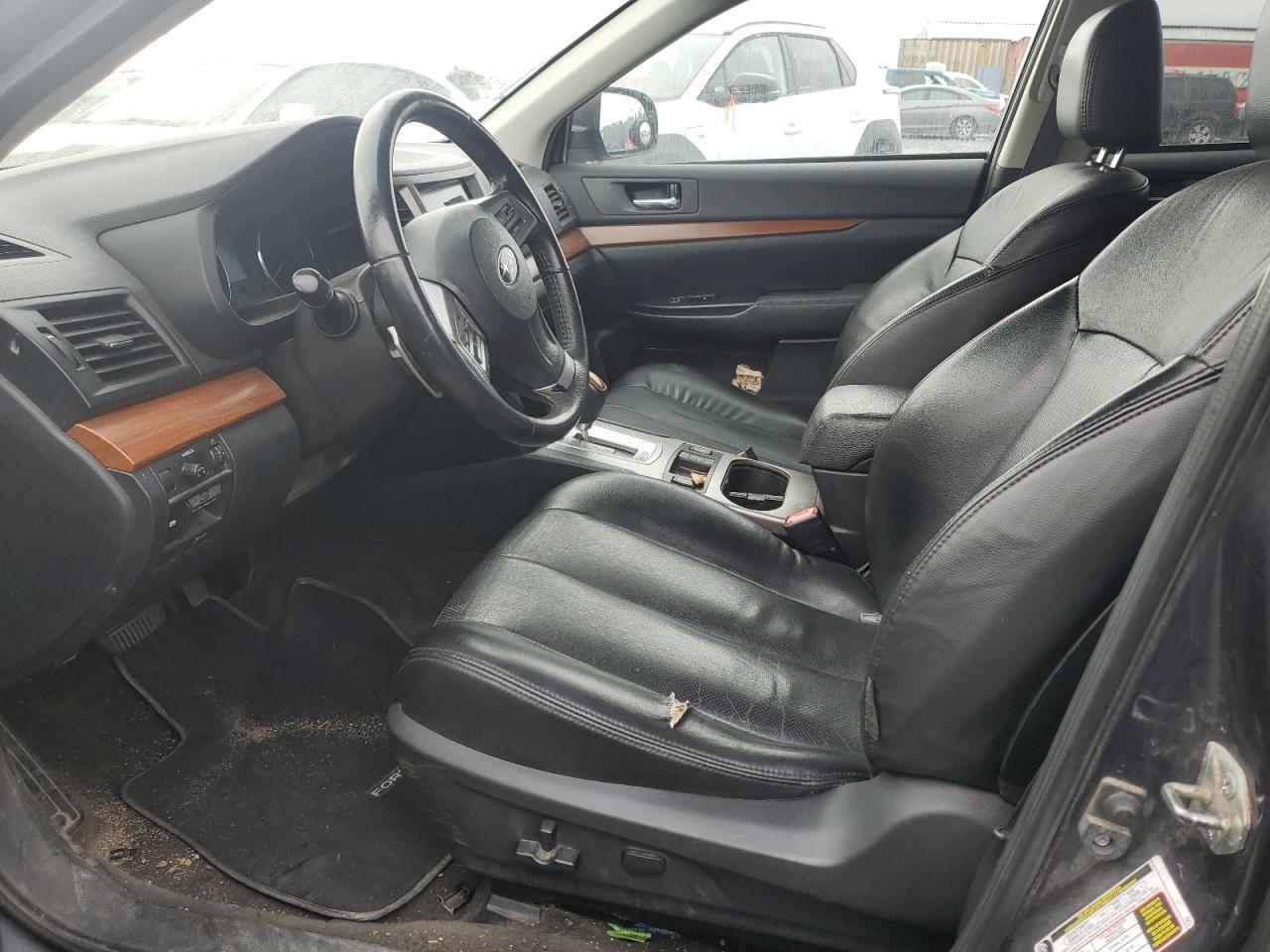 2013 SUBARU Outback