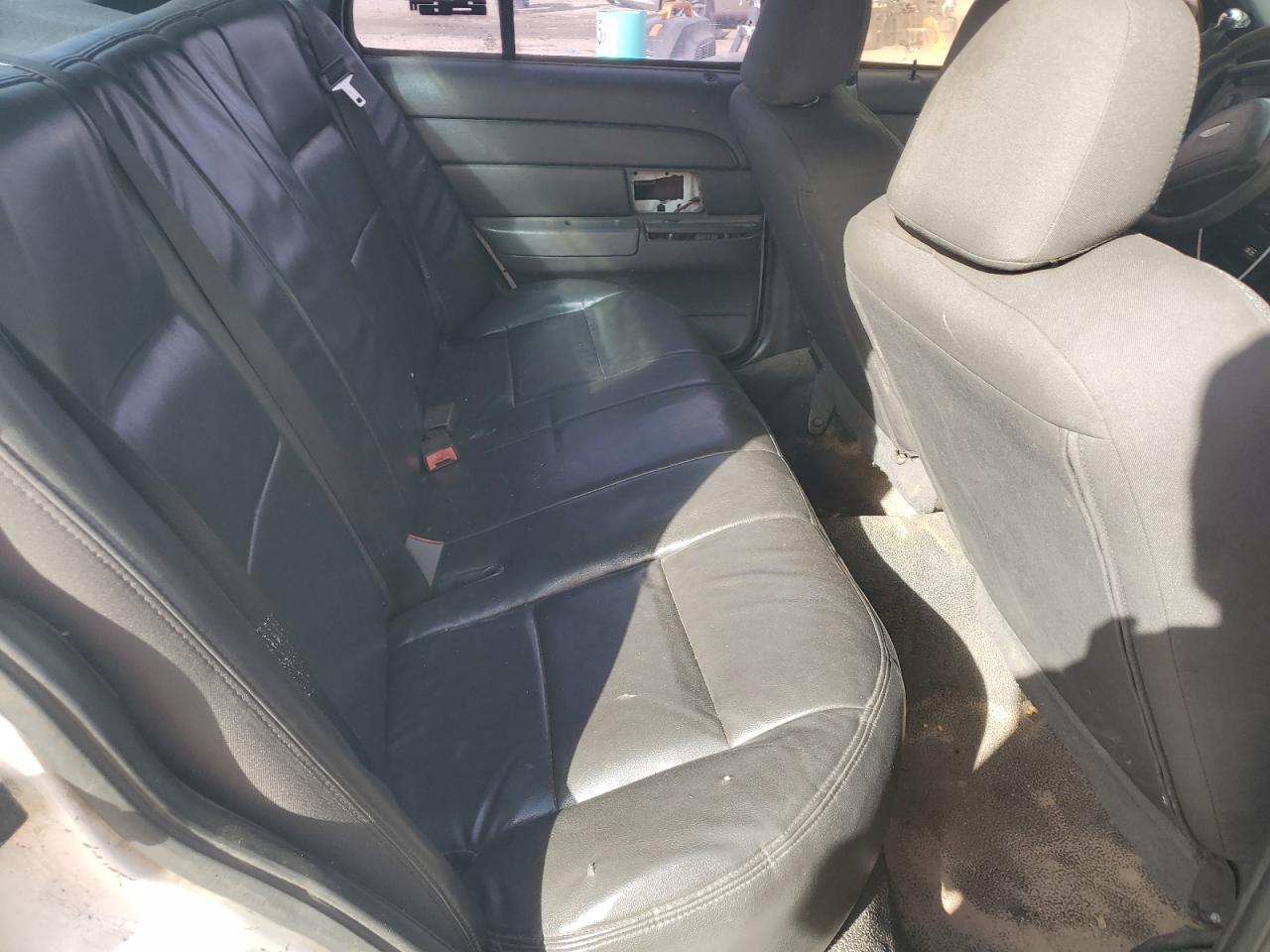 2003 FORD Crown Victoria